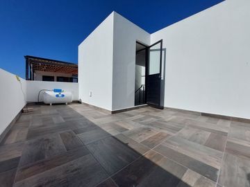 VENTA DE CASA EN BELMONTE TRES RECAMARAS Y FAMILY ROOM, CUAUTLANCINGO, PUEBLA.