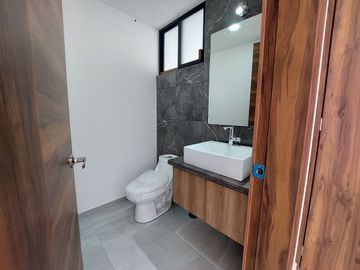 VENTA DE CASA EN BELMONTE TRES RECAMARAS Y FAMILY ROOM, CUAUTLANCINGO, PUEBLA.