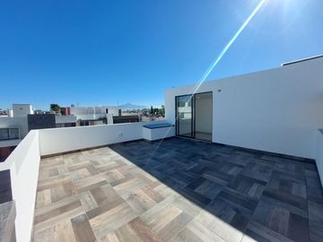 VENTA DE CASA EN BELMONTE TRES RECAMARAS Y FAMILY ROOM, CUAUTLANCINGO, PUEBLA.