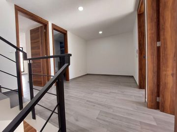 VENTA DE CASA EN BELMONTE TRES RECAMARAS Y FAMILY ROOM, CUAUTLANCINGO, PUEBLA.