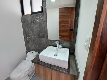 VENTA DE CASA EN BELMONTE TRES RECAMARAS Y FAMILY ROOM, CUAUTLANCINGO, PUEBLA.