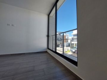 VENTA DE CASA EN BELMONTE TRES RECAMARAS Y FAMILY ROOM, CUAUTLANCINGO, PUEBLA.