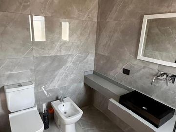 VENTA CASA AMOBLADA Y EQUIPADA EN SANTO TOMAS PILAR