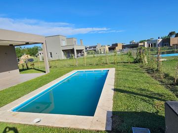 VENTA CASA AMOBLADA Y EQUIPADA EN SANTO TOMAS PILAR