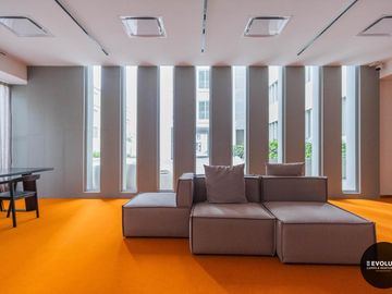 Loft remodelado y equipado. Cochera y  amenities en Quartier Puerto Retiro.