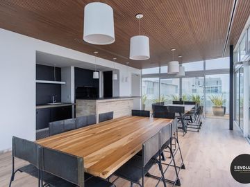 Loft remodelado y equipado. Cochera y  amenities en Quartier Puerto Retiro.