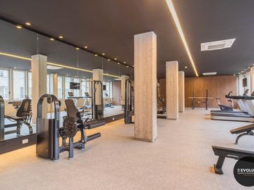 Loft remodelado y equipado. Cochera y  amenities en Quartier Puerto Retiro.