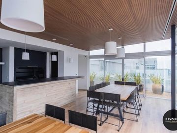 Loft remodelado y equipado. Cochera y  amenities en Quartier Puerto Retiro.