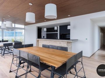 Loft remodelado y equipado. Cochera y  amenities en Quartier Puerto Retiro.