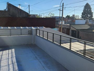 Casa en Remedios De Escalada NUEVAS  CONDICIONES!!