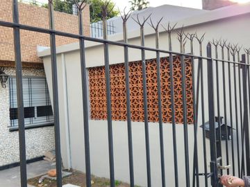 Casa en Remedios De Escalada NUEVAS  CONDICIONES!!