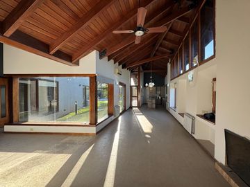 Casa en San Marino (Funes Hills)