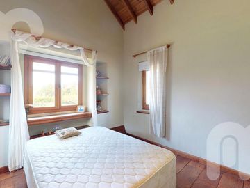 VENTA DE CASA DE 4 DORMITORIOS EN CAMPOS DE ROCA