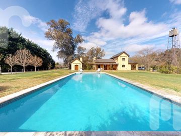VENTA DE CASA DE 4 DORMITORIOS EN CAMPOS DE ROCA