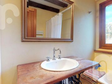 VENTA DE CASA DE 4 DORMITORIOS EN CAMPOS DE ROCA