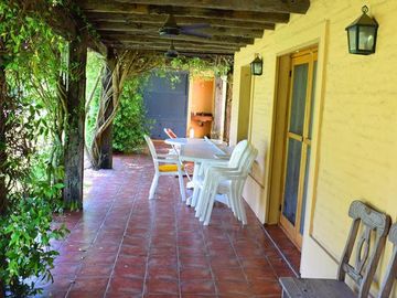 VENTA DE CASA DE 4 DORMITORIOS EN CAMPOS DE ROCA