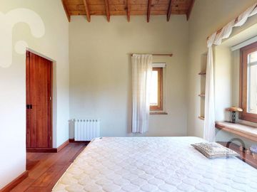 VENTA DE CASA DE 4 DORMITORIOS EN CAMPOS DE ROCA