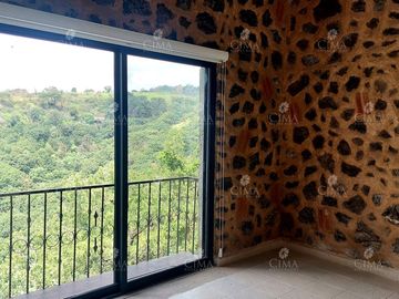Venta Casa en Fraccionamiento Lomas de Tetela - V342