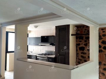 Venta Casa en Fraccionamiento Lomas de Tetela - V342
