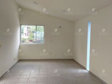 Venta Casa en Fraccionamiento Lomas de Tetela - V342