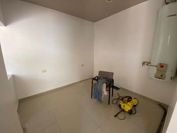 DEPARTAMENTO DE PASILLO VENTA 3 DORMITORIOS TERRAZA PARRILLERO CENTRO ROSARIO