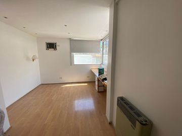DEPARTAMENTO DE PASILLO VENTA 3 DORMITORIOS TERRAZA PARRILLERO CENTRO ROSARIO