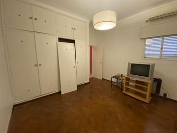 DEPARTAMENTO DE PASILLO VENTA 3 DORMITORIOS TERRAZA PARRILLERO CENTRO ROSARIO