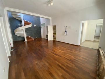 DEPARTAMENTO DE PASILLO VENTA 3 DORMITORIOS TERRAZA PARRILLERO CENTRO ROSARIO
