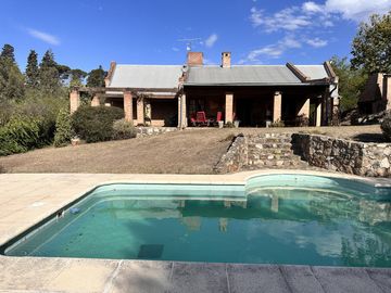 Casa en venta en la Serranita 3 dorm, vista a las sierras!