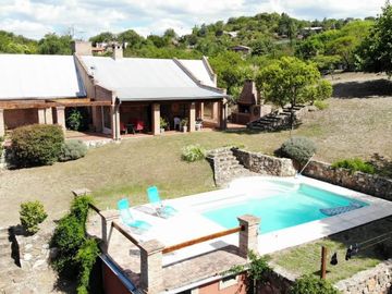 Casa en venta en la Serranita 3 dorm, vista a las sierras!