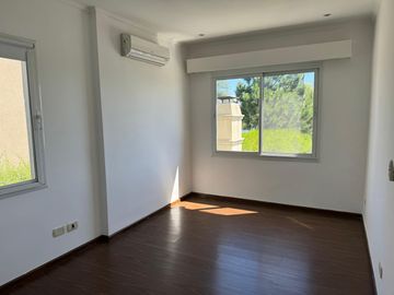 Casa en Venta  SAN ISIDRO LABRADOR a la LAGUNA , VILLANUEVA. TIGRE