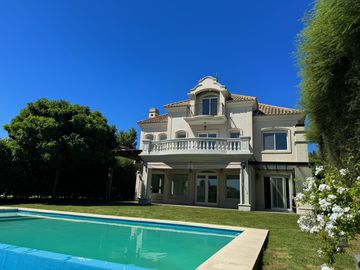 Casa en Venta  SAN ISIDRO LABRADOR a la LAGUNA , VILLANUEVA. TIGRE