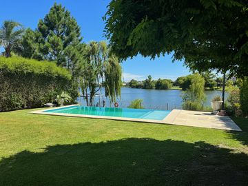 Casa en Venta  SAN ISIDRO LABRADOR a la LAGUNA , VILLANUEVA. TIGRE