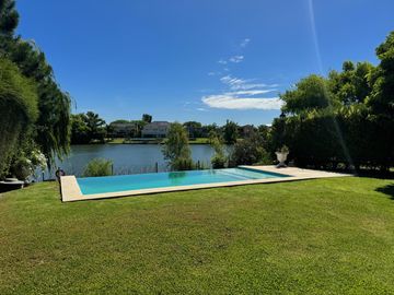 Casa en Venta  SAN ISIDRO LABRADOR a la LAGUNA , VILLANUEVA. TIGRE