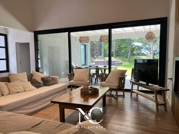 Casa en Alquiler en Costa Esmeralda