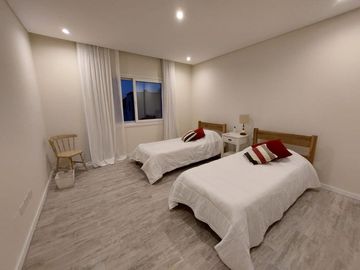 Alquiler Anual Casa 5 Ambientes con Piscina en La Comarca Bancalari Tigre