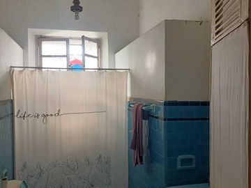 Casa en Venta de una planta en la Col. Itzimná en esquina con amplio terreno