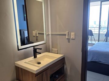 Departamento en Venta en Parque Interlomas con Terraza (m2d3208)