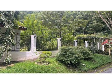 Se Vende Hermosa y Acogedora Casa en Altos del Maria