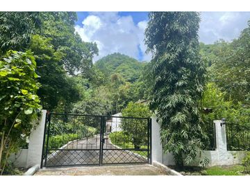 Se Vende Hermosa y Acogedora Casa en Altos del Maria