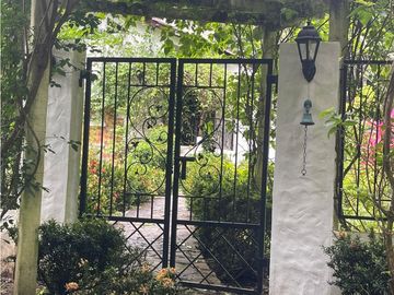 Se Vende Hermosa y Acogedora Casa en Altos del Maria