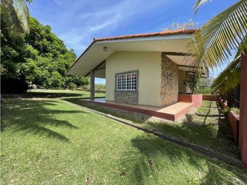 VENTA DE CASA EN PLAYA CORONADO