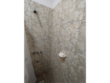 VENTA DE 2 CASAS ZONA QUARANTA Y 213