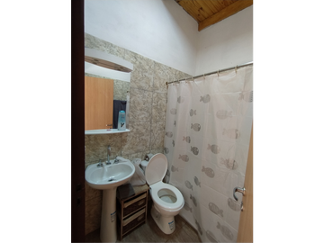 VENTA DE 2 CASAS ZONA QUARANTA Y 213