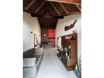 Venta chalet 4 Ambientes, Apto Crédito!