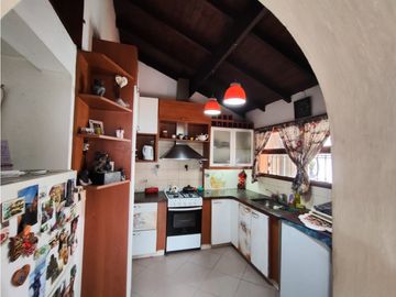 Venta chalet 4 Ambientes, Apto Crédito!