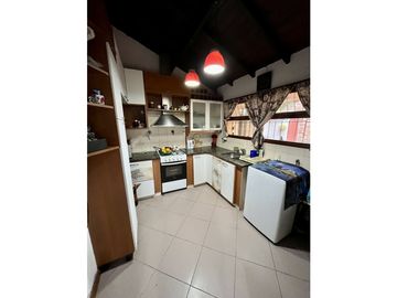 Venta chalet 4 Ambientes, Apto Crédito!
