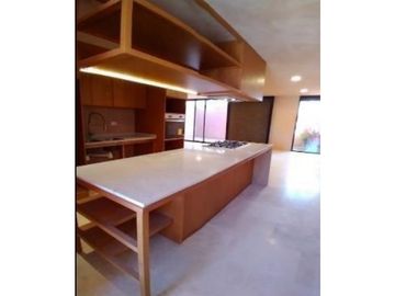 Casa En Venta En Fraccionamiento En Zerezotla