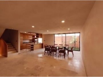 Casa En Venta En Fraccionamiento En Zerezotla