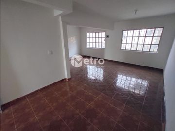 Casa en Venta REMODELADA en PASEO DEL PRADO en Juárez NL MZC